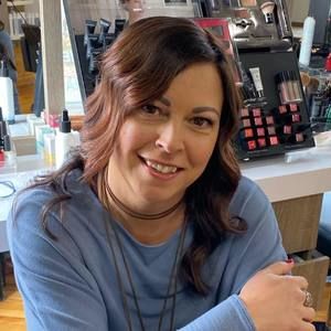 Meet your Posher, Marie-claude